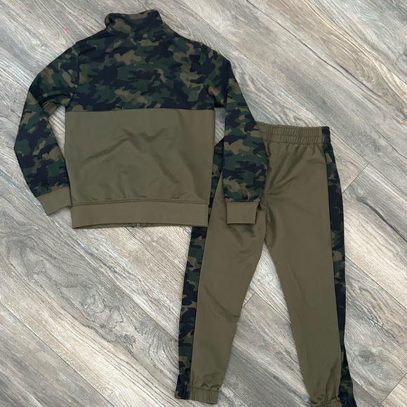 Nike kids matching track suit pants jacket army green boys 4-5 years 4t 5t - Picture 2 of 5